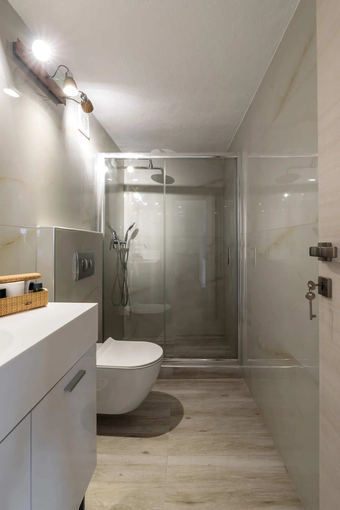 Tiara Holidays - Bay View Suites - Premium Suite - bathroom